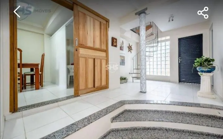 בית נופש פומרוד Krohberger Residence Hostel ברזיל