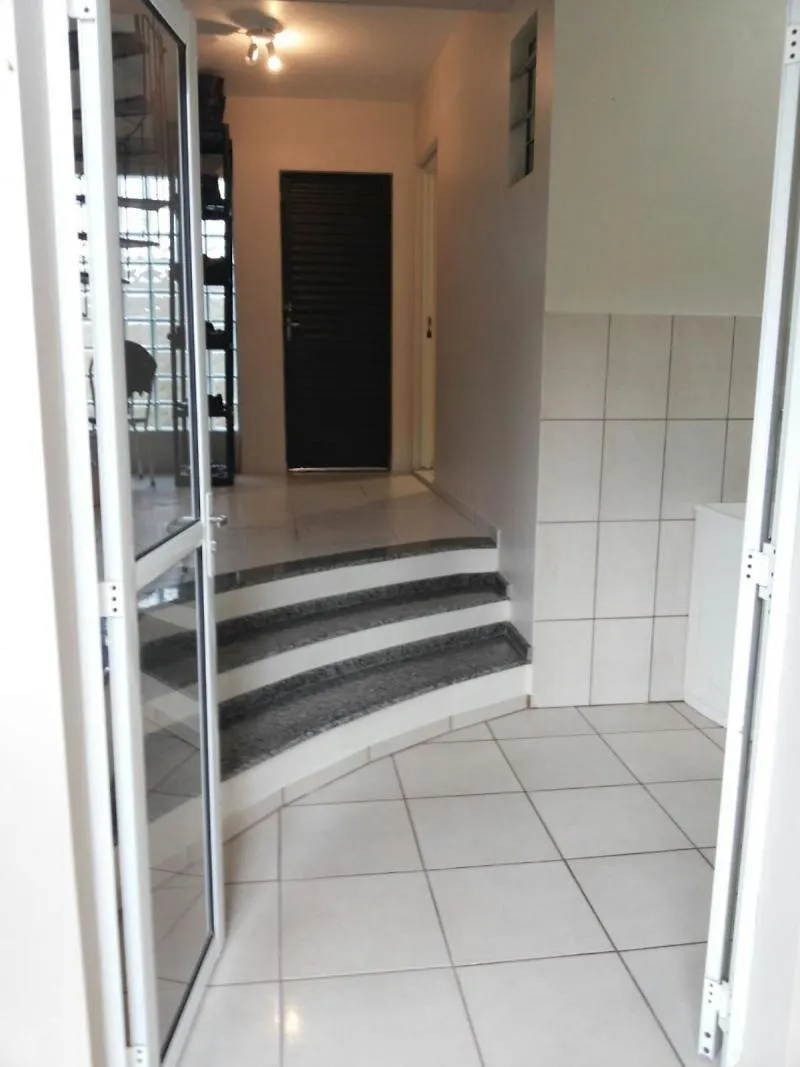 פומרוד Krohberger Residence Hostel 0*,  ברזיל