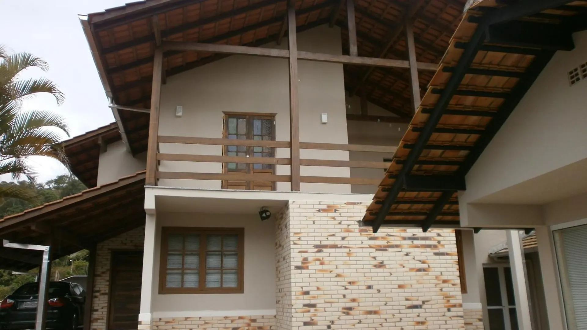 בית נופש פומרוד Krohberger Residence Hostel